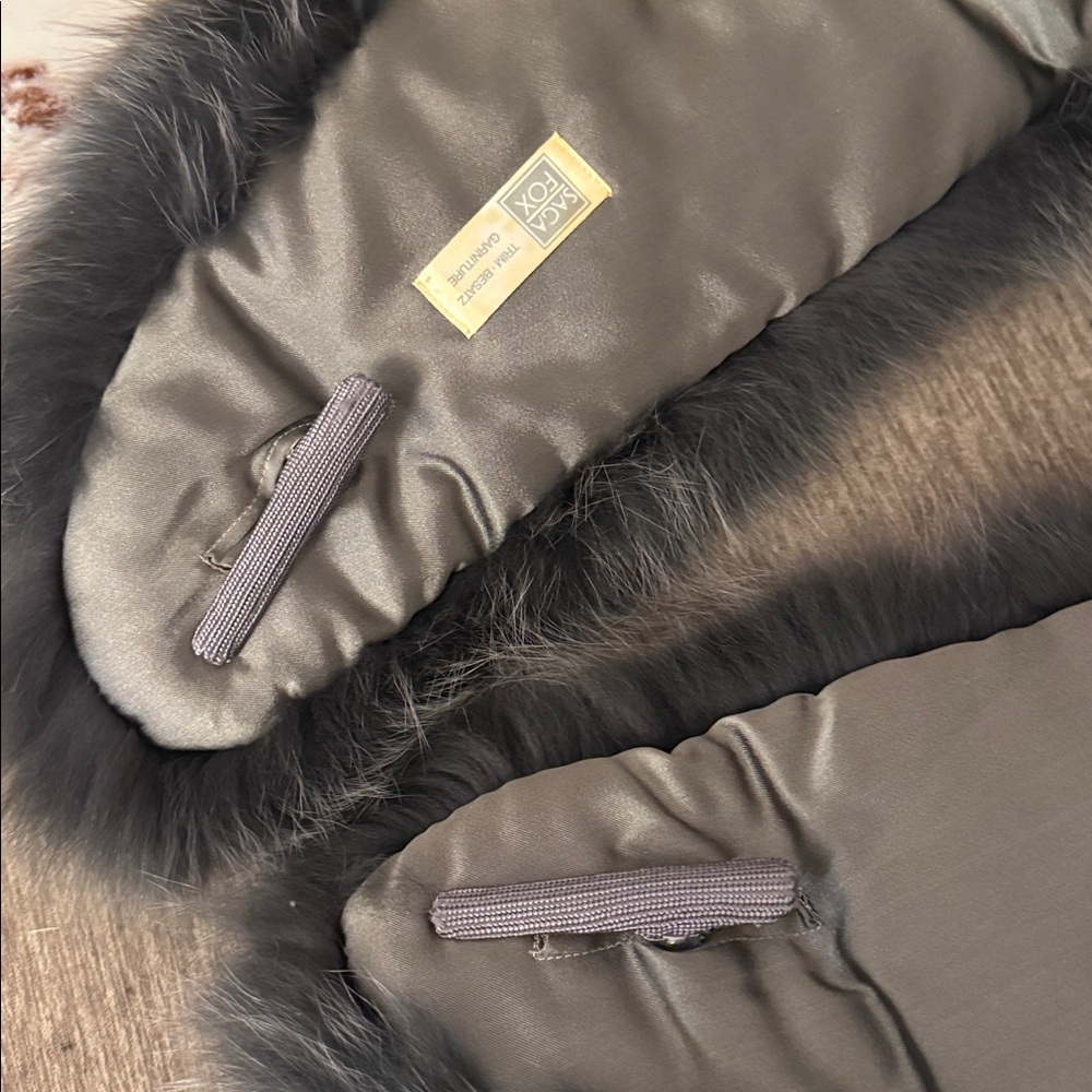 SAGA FOX FUR SCARF WRAP COLLAR - Picture 10 of 14